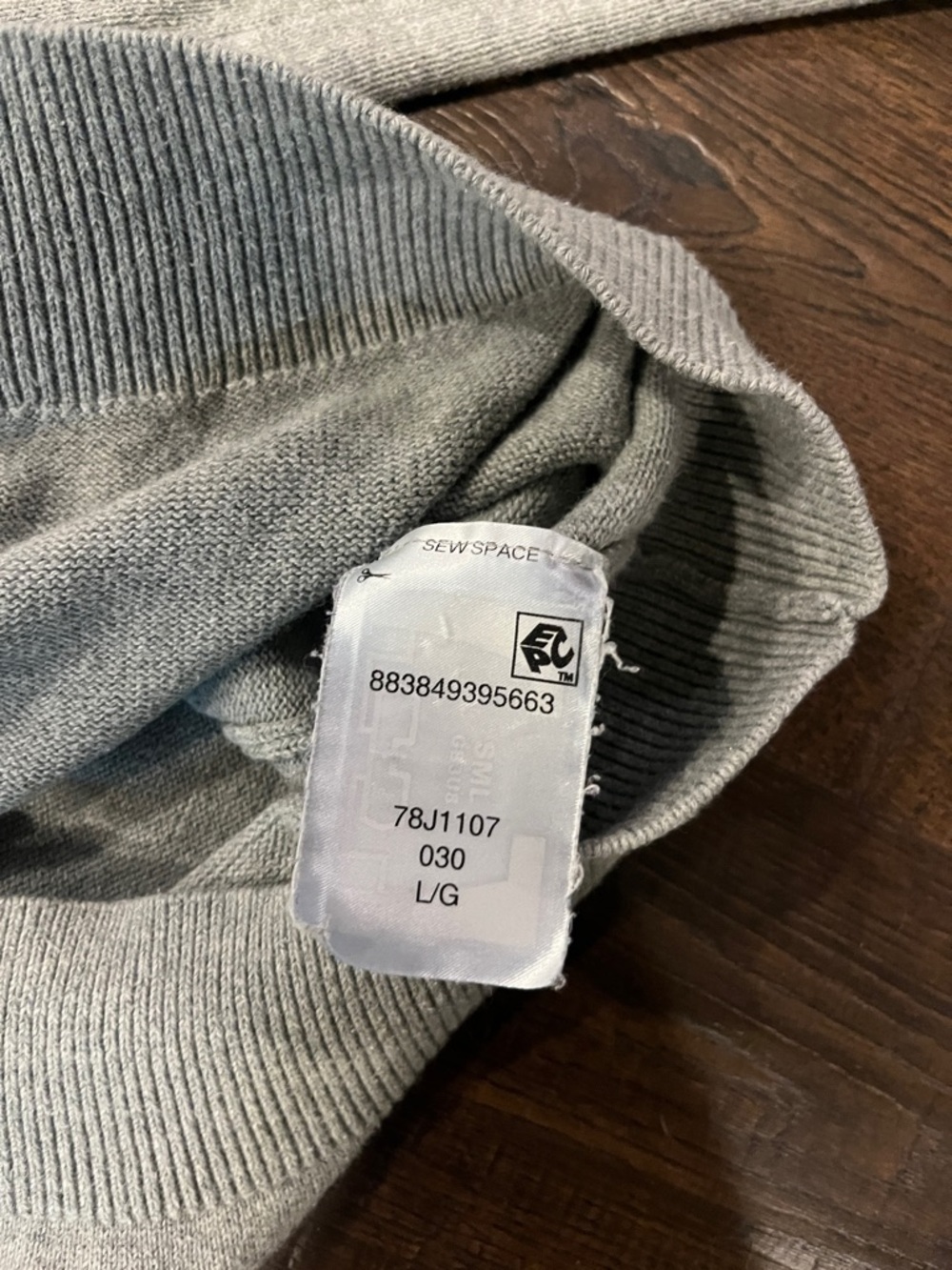 Tommy Hilfiger Light Gray Half-Zip Sweater with Flag Logo - Picture 7 of 11
